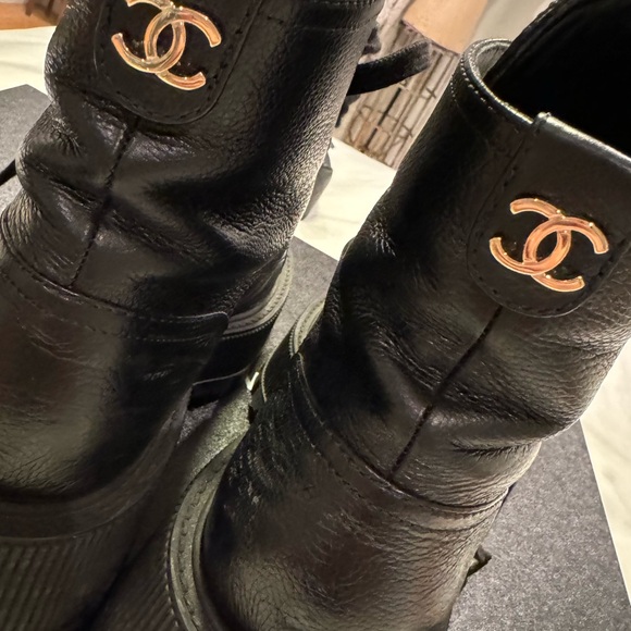 ⭐️AUTHENTIC Chanel Roots Lu Boot - Picture 14 of 14